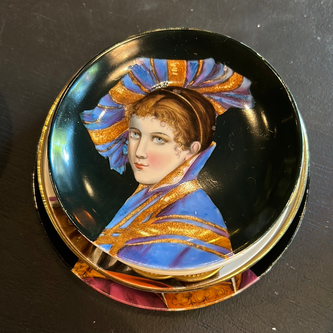 LARGE PORTRAIT PLATE