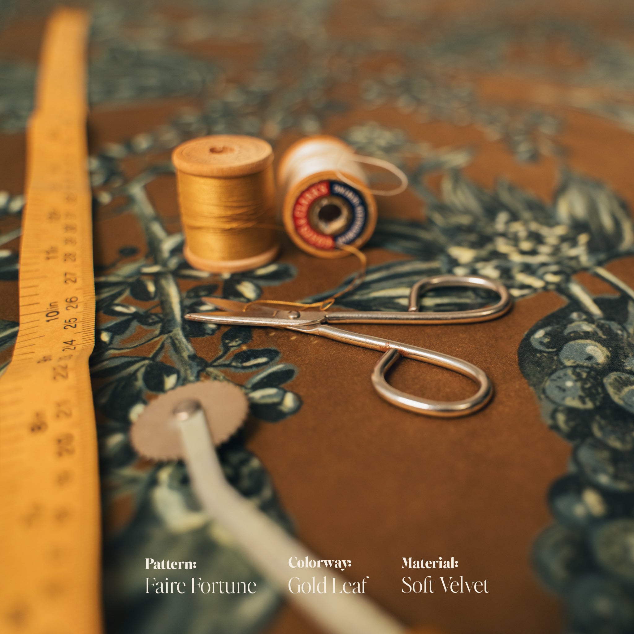 Faire Fortune Fabric | Gold Leaf